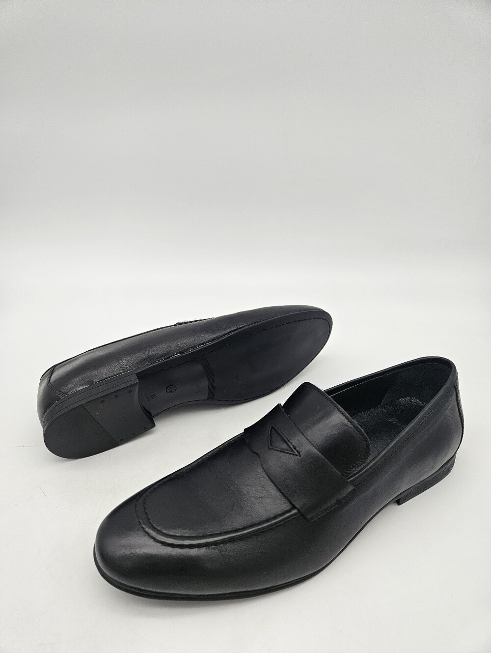 VELLAPAIS Men Galano Penny Loafer Black Sz 11